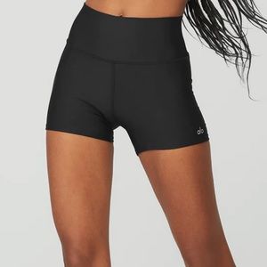 Alo 3" High-Waist Airlift Biker Short in Black- XS
